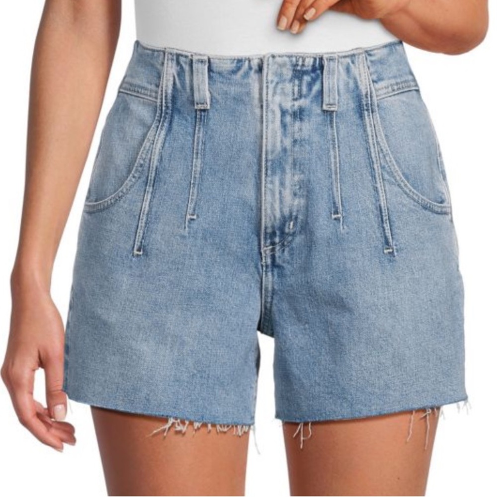 AG Jeans Darted Aven Short